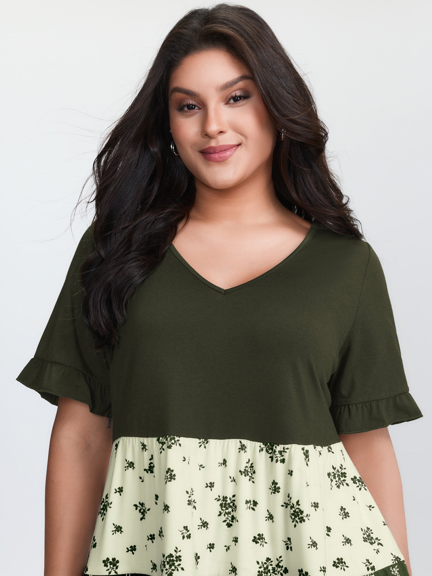 Color Contrast Floral Print Tiered Top