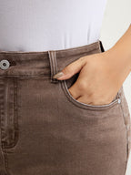 Classic High-Rise Cropped Straight-Leg Jeans