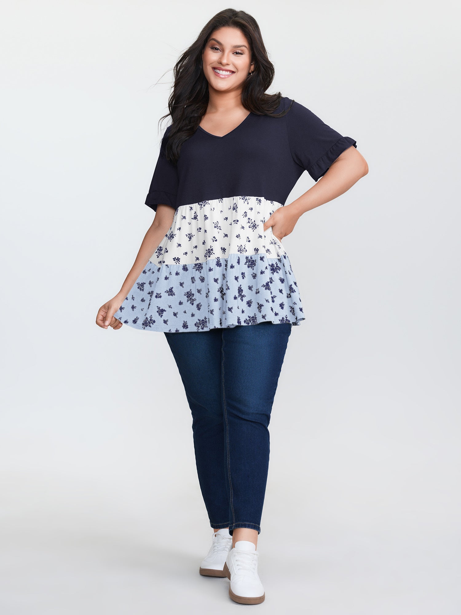 Color Contrast Floral Print Tiered Top